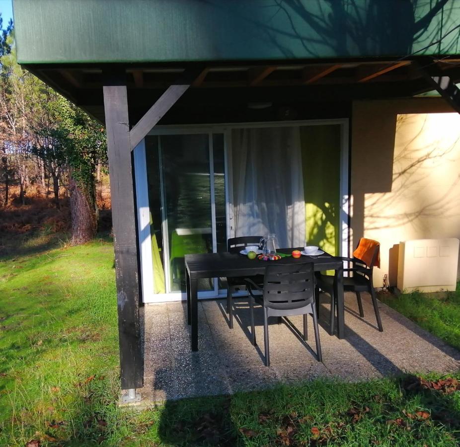 Village Vacances Les Chenes De Leon Exterior photo